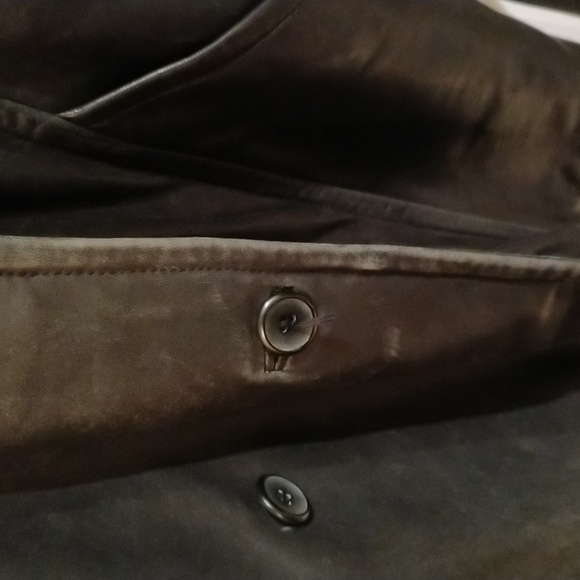 Danier button front belted black leather jacket ladies US size 6 - Picture 5 of 15